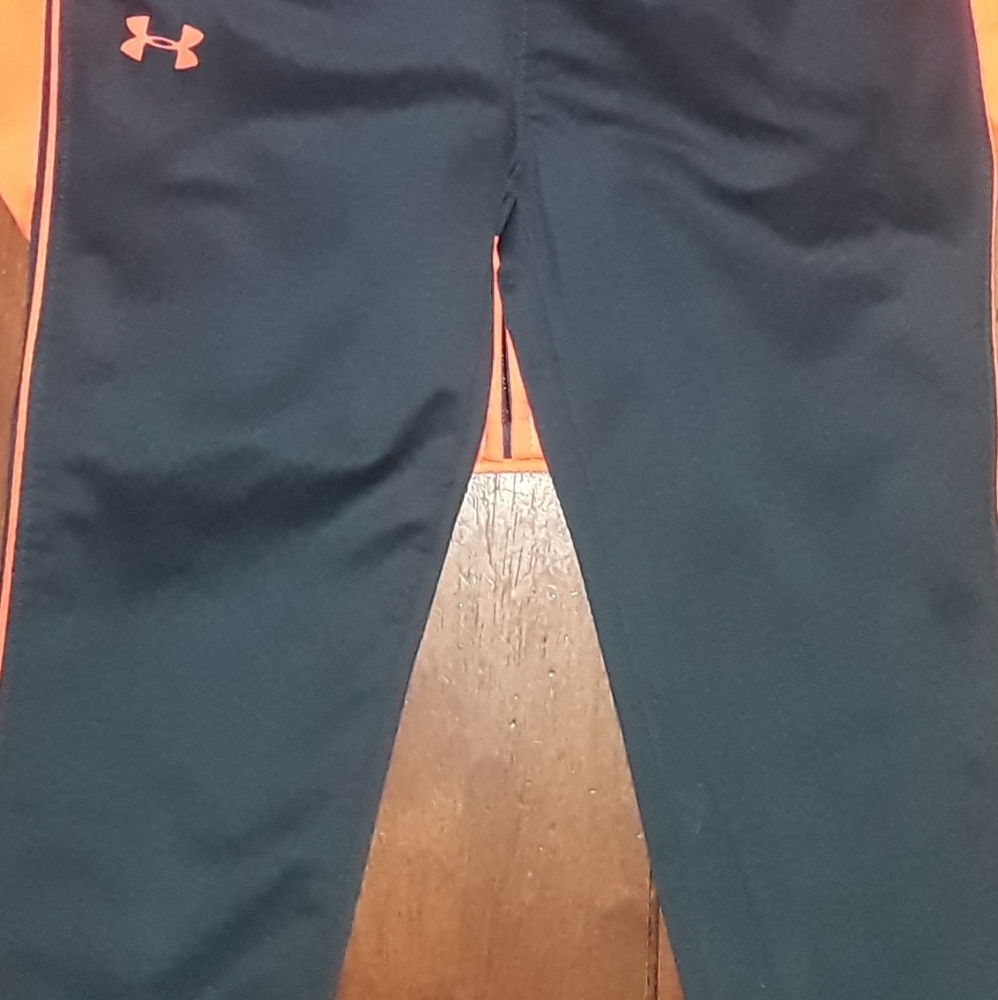4t boys nwot under armour outfit - Picture 2 of 3